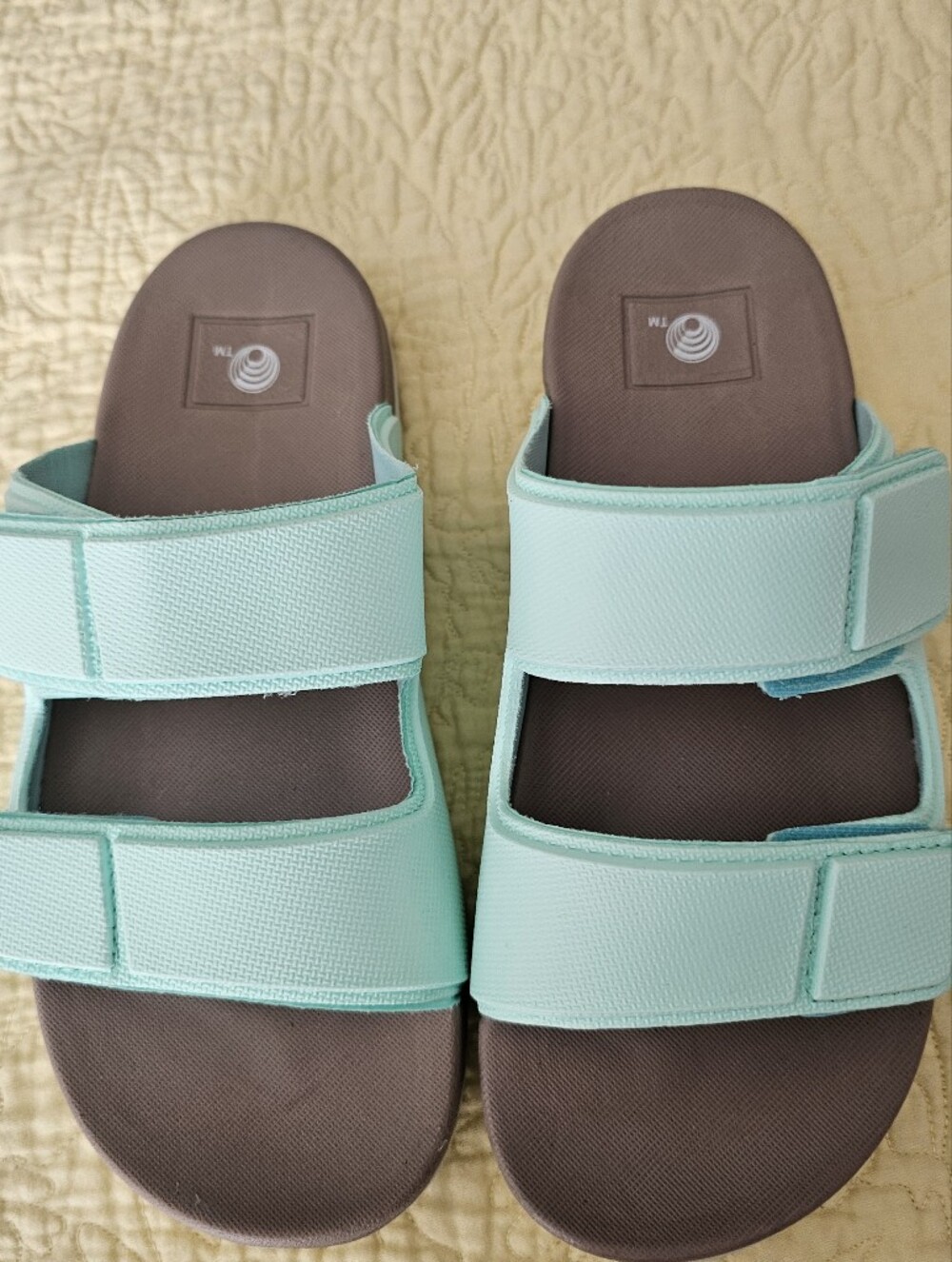 Brand New - High Tide Coastal Slides 6 - Mint Color